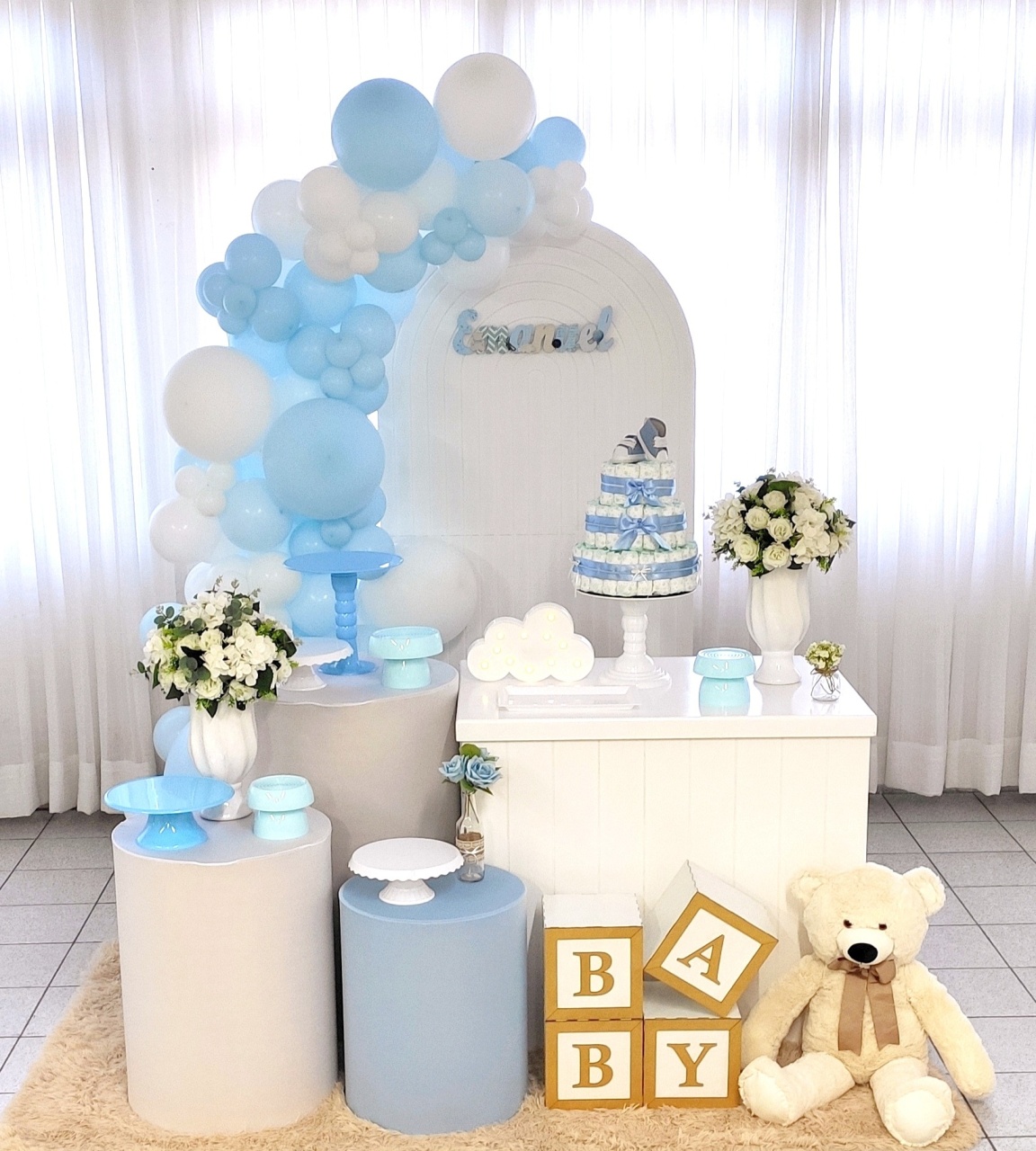 Chá de Bebê Azul, Branco - Lirou, Yalou & Jack - Decorações 