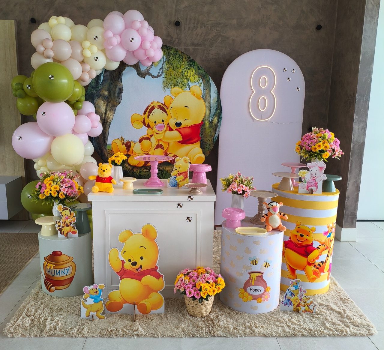 Ursinho Pooh Menina - Lirou, Yalou & Jack - Decorações 