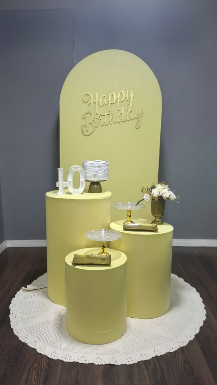 Romano Amarelo Candy E Dourado - Mundo da imaginação