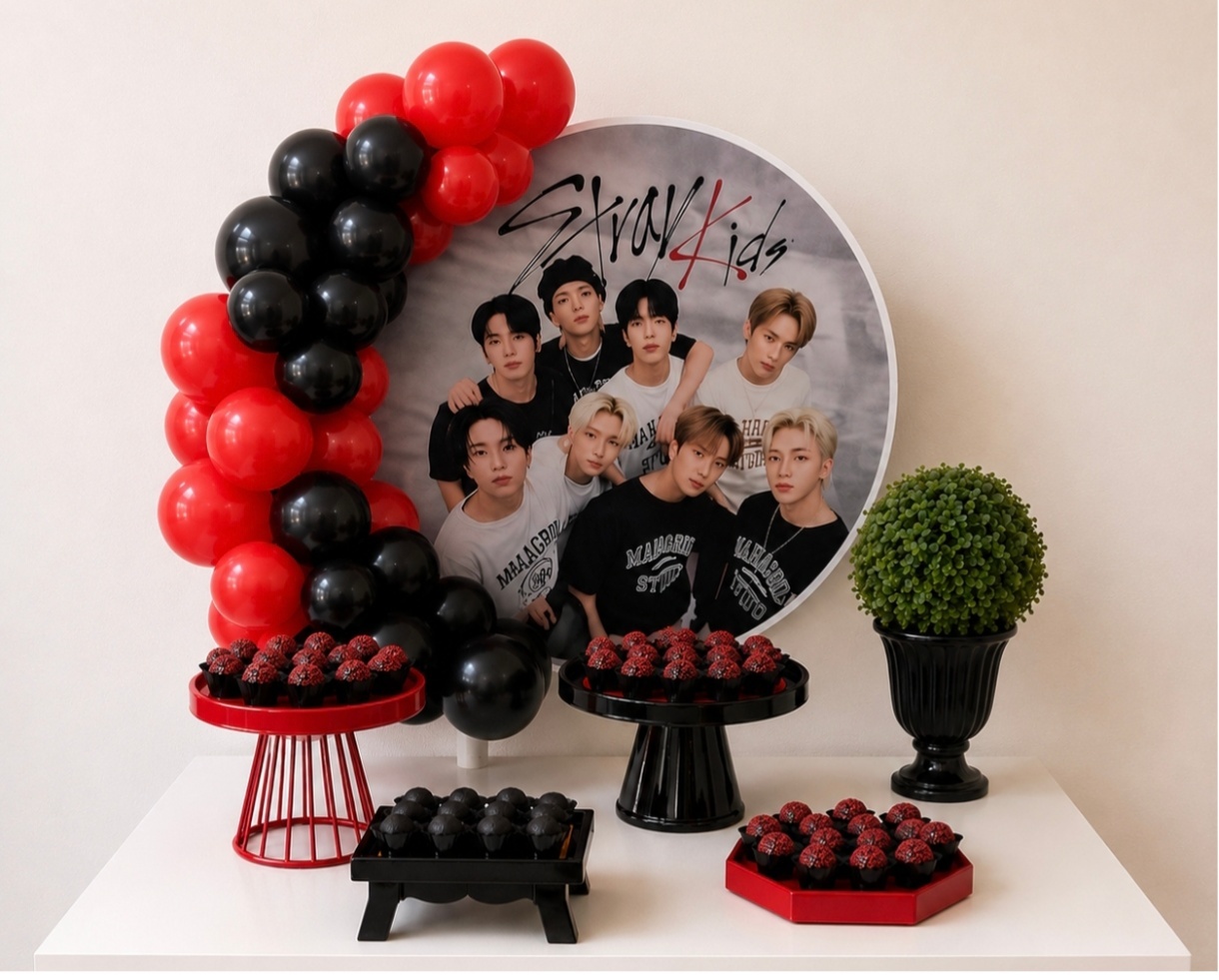 Mini Festa Sem Mesa (Stray Kids) - BenLiz Loc e monte