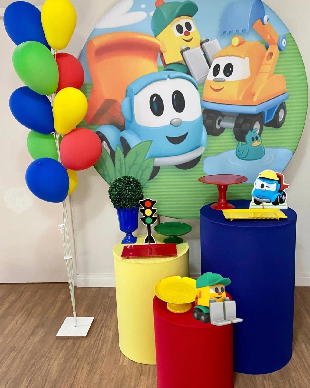 Léo, O Caminhão | Infantil - Afestapegueemonte