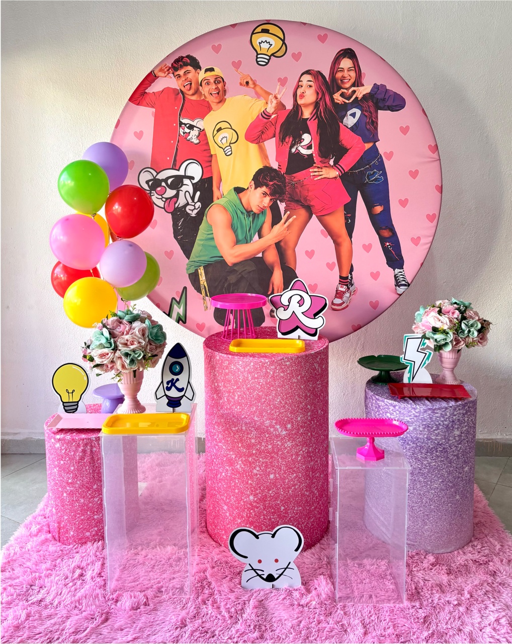 Os Rosas/ Emilly Vick - Afestapegueemonte