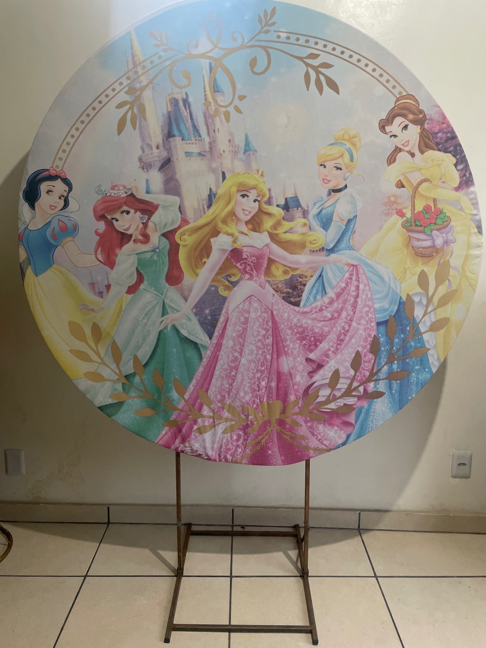 As Princesas 1,50X1,50  - Rosy val decorações de Festas