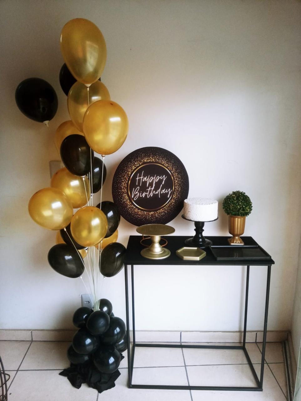 Mesa Quadrada Preta de Ferro - Rosy val decorações de Festas