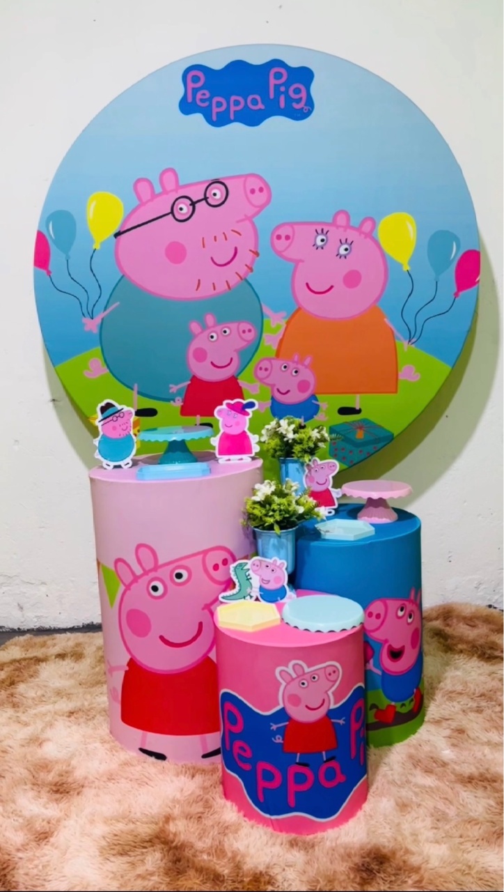 Peppa Pig Kit Bronze Locação  - Nessa Lopes Decorações 