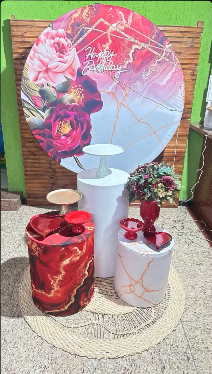 Kit Floral Braço Vermelho  - Emília Decor Festas 