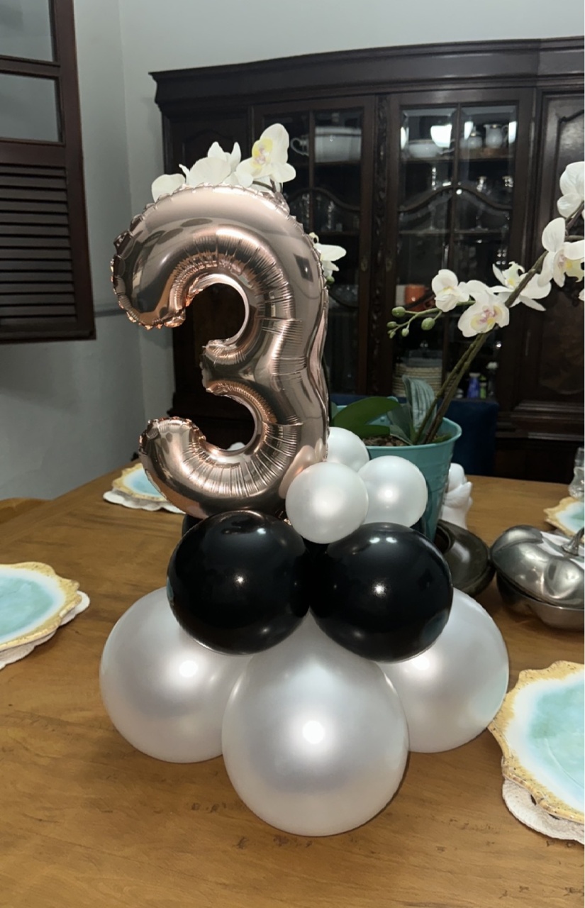 Buquê de Balão Com Números - Emília Decor Festas 