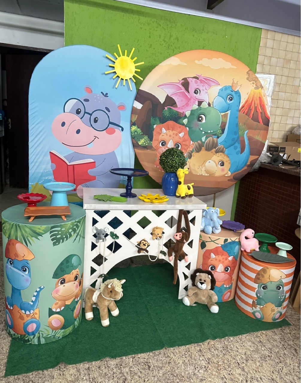 Kit Dinossauro E Hipopótamo G - Emília Decor Festas 