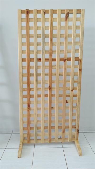 Painel Treliça Quadrado Claro - Amo Decorar Festas e Balões