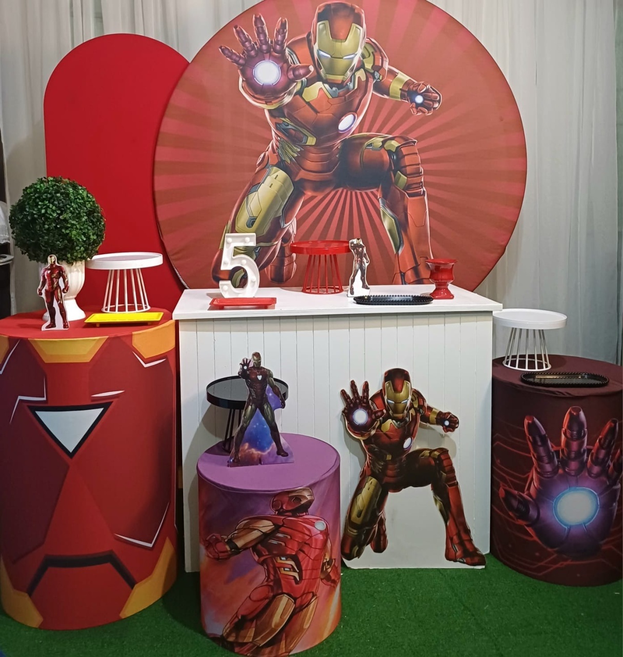 Homem de Ferro Elaborado - SekineDecore