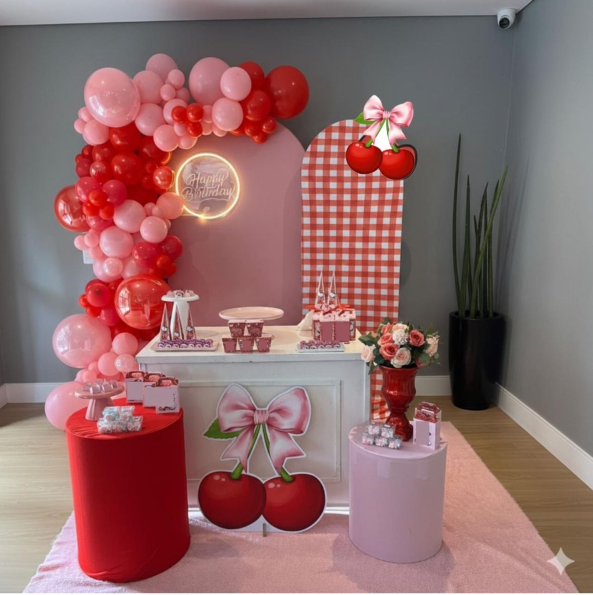 Decoração Personalizada Cerejinha - UPFestas e Decorações