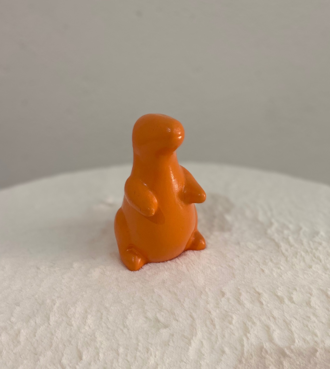 Dinossauro Cerâmica Laranja - UPFestas e Decorações