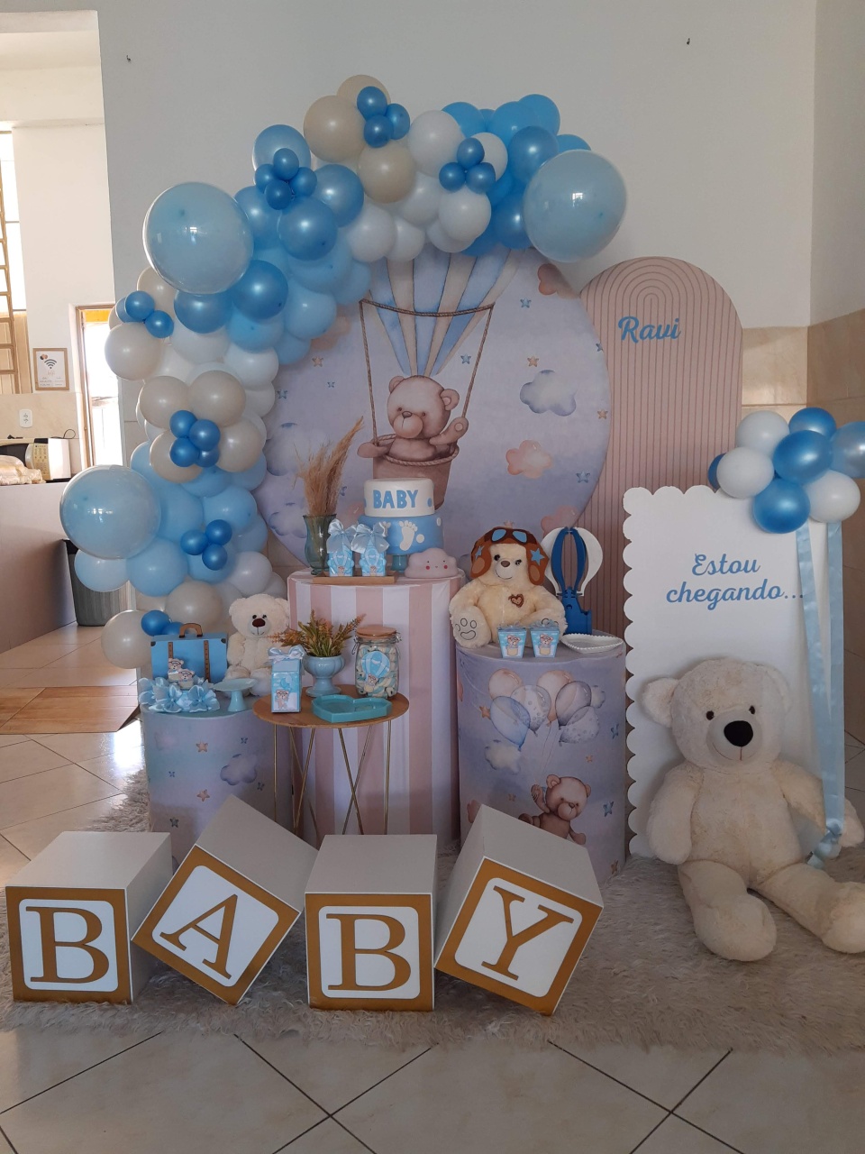 Urso Baloeiro Montagem - Encanto Festivo 