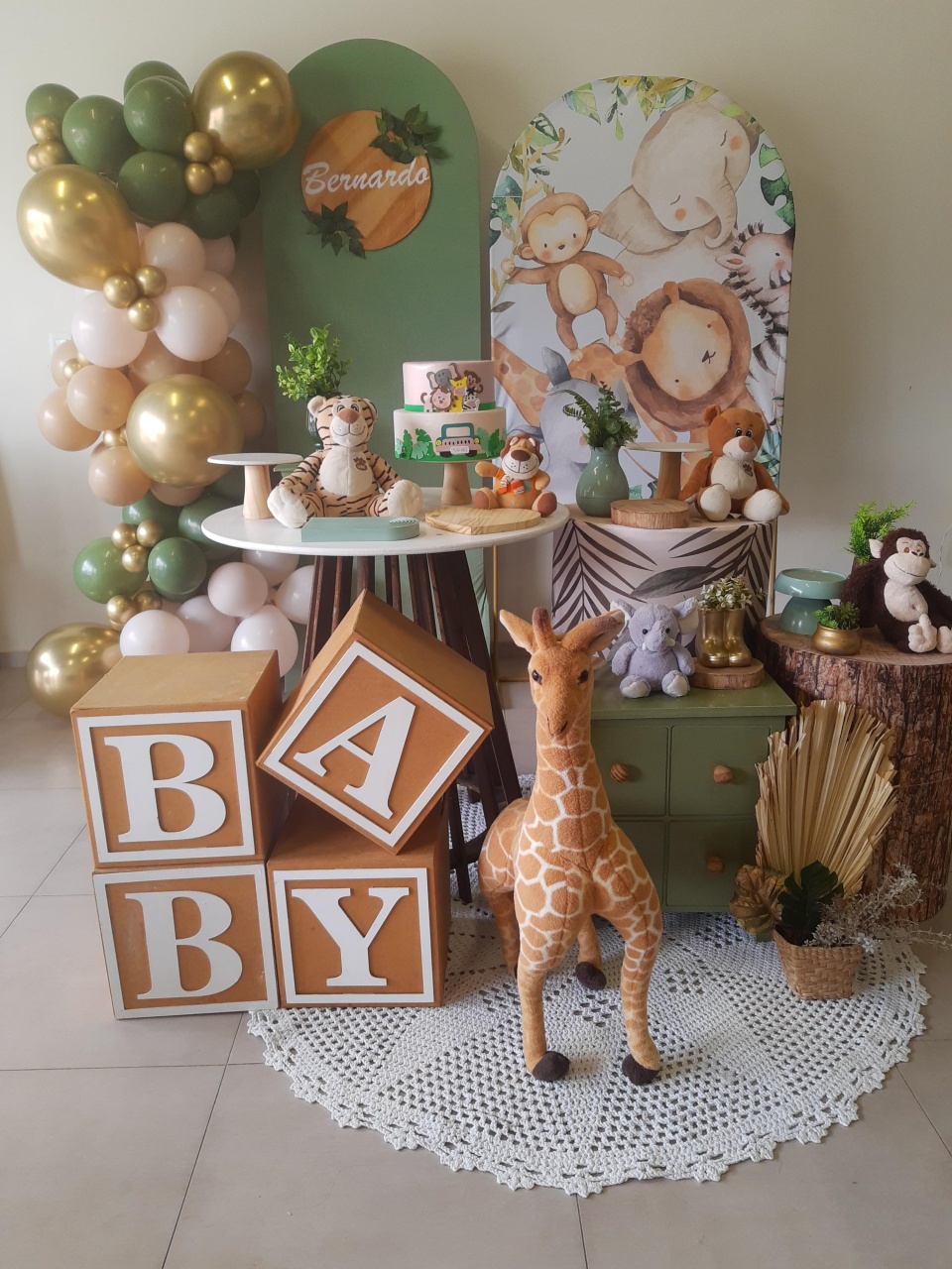 Safari Baby Montagem - Encanto Festivo 