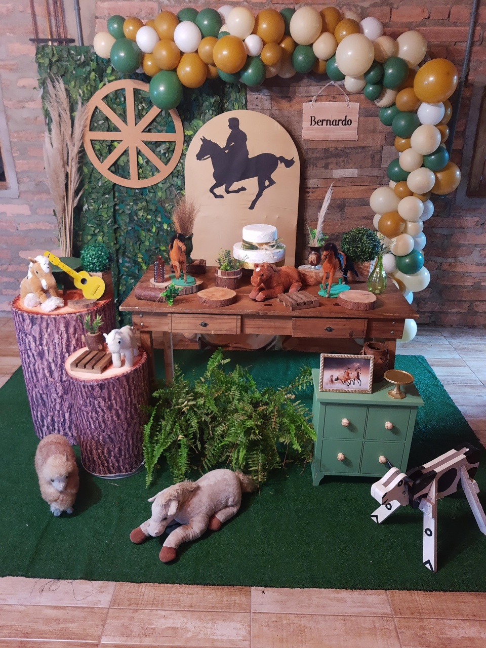 Campeiro Montagem - Encanto Festivo 