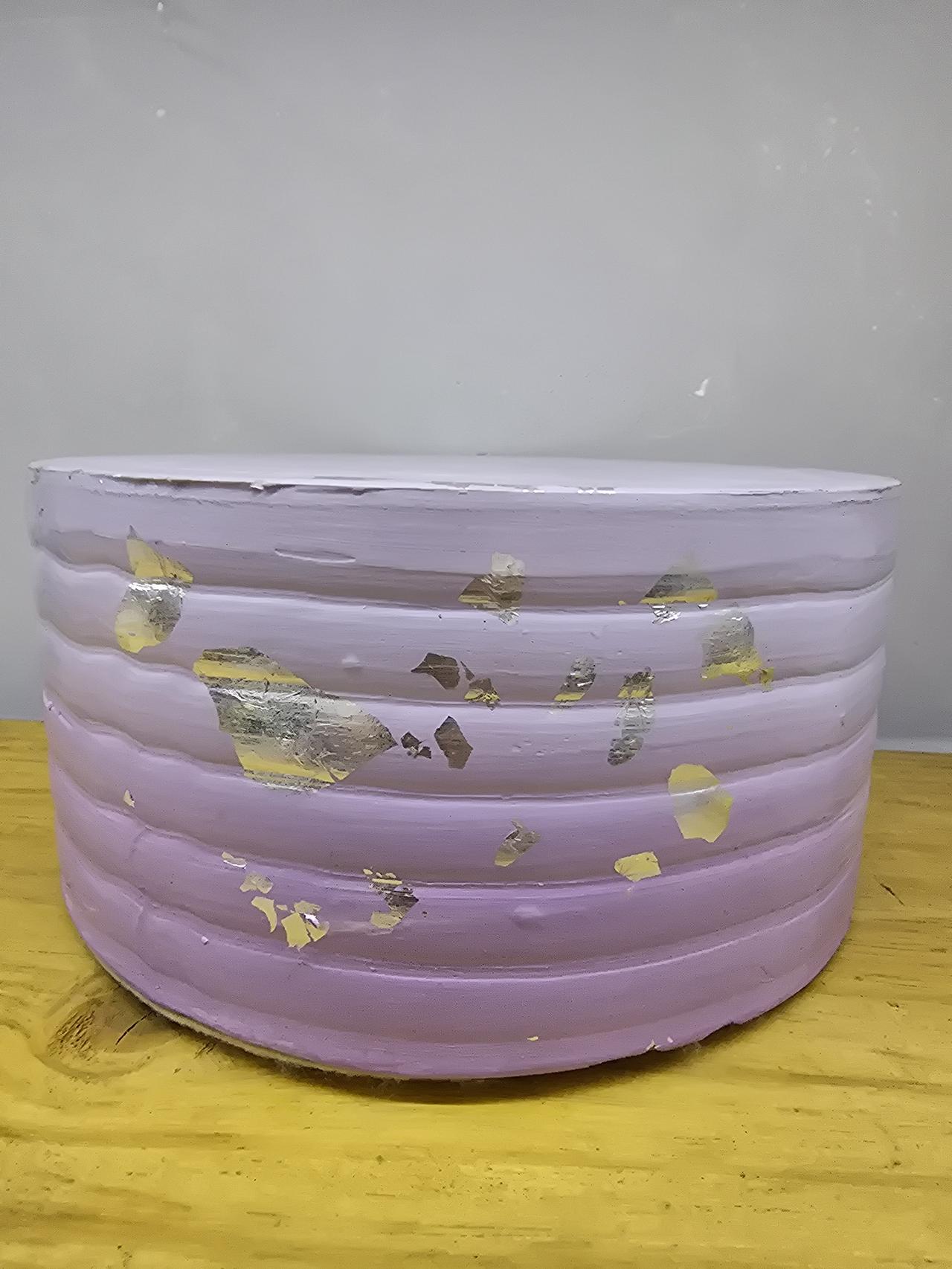 Bolo Fake Lilas Com Prata - Pegue e Dekore
