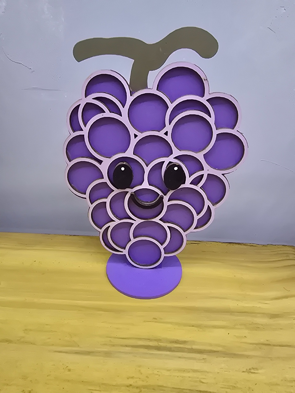 Display 3D Fruta Uva Com Rosto - Pegue e Dekore