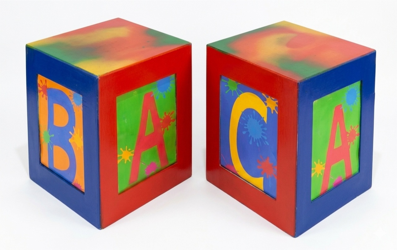 Cubo Colorido Abc - Pegue e Dekore