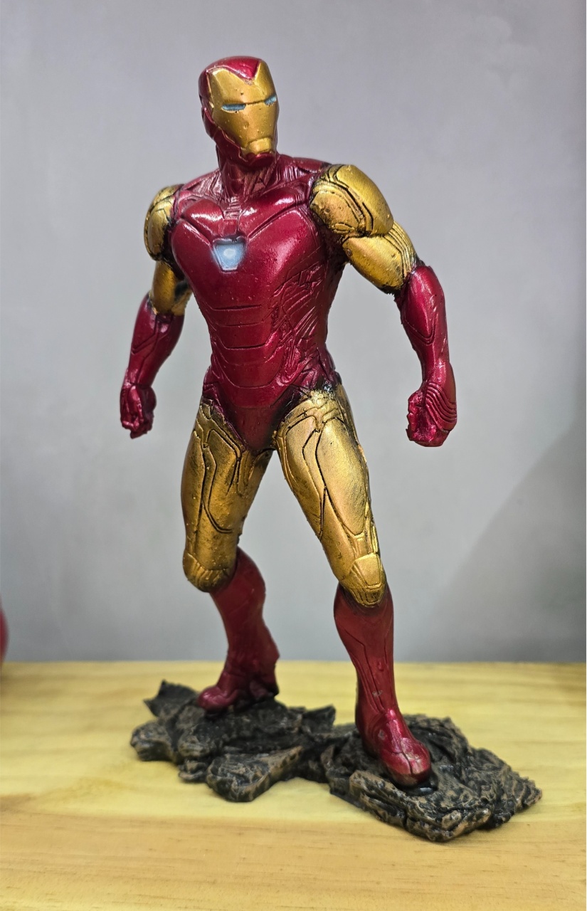 Boneco Homen de Ferro Resina - Pegue e Dekore