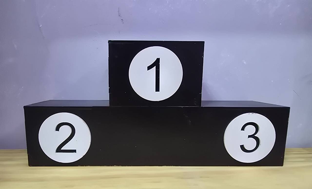 Display 3D Podium - Pegue e Dekore