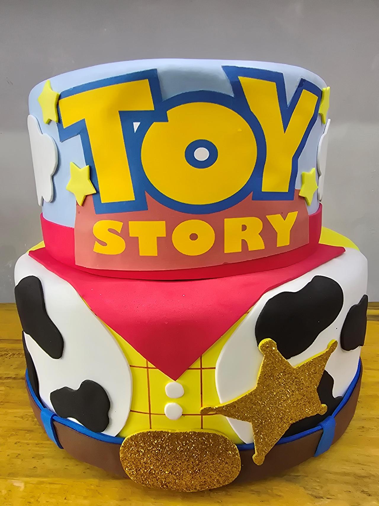 Bolo Fake Toy Story - Pegue e Dekore