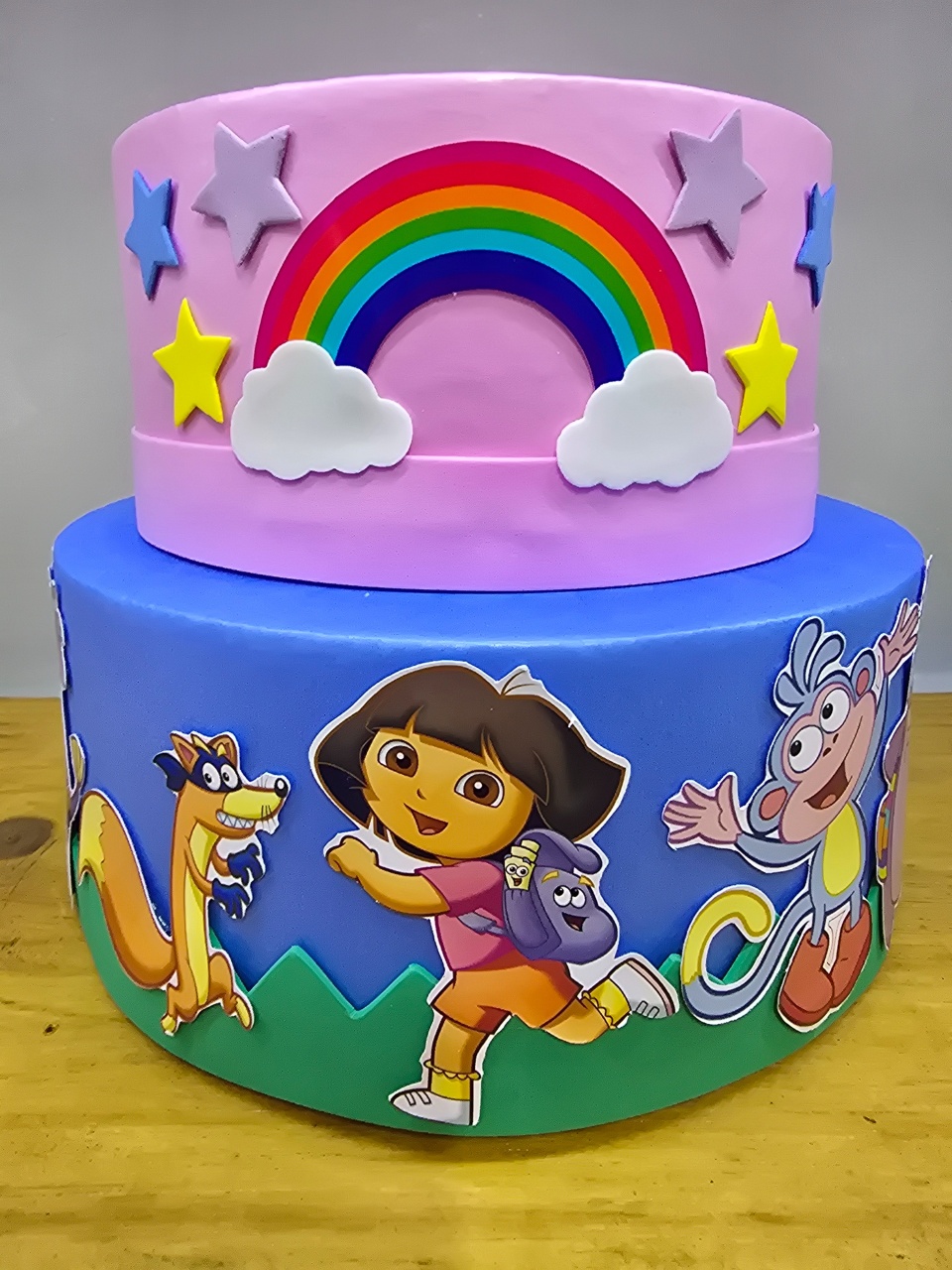 Bolo Fake Dora Aventureira - Pegue e Dekore