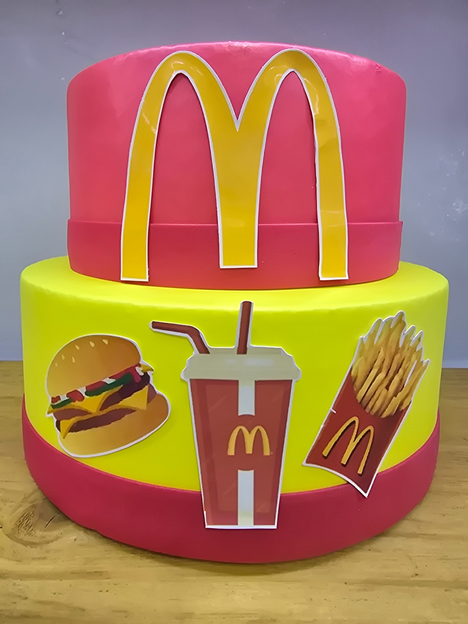 Bolo Fake Mc Donalds  - Pegue e Dekore