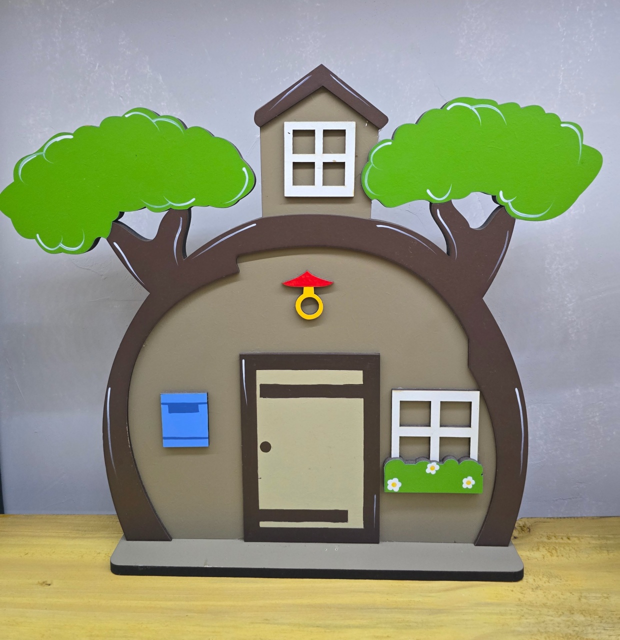 Display 3D Casa Marsha E O Urso - Pegue e Dekore