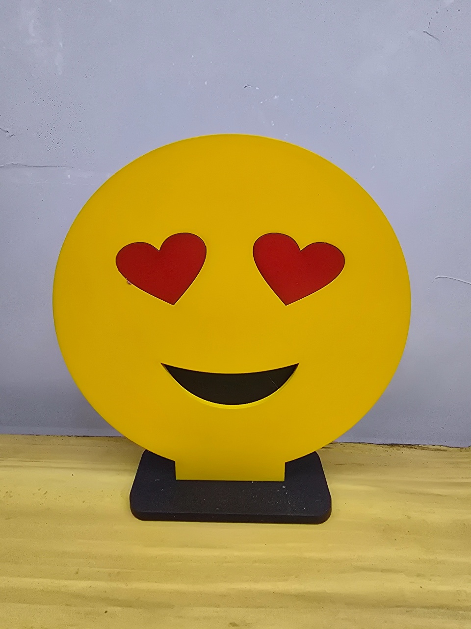 Display 3D Emoji Coração Sorrindo - Pegue e Dekore