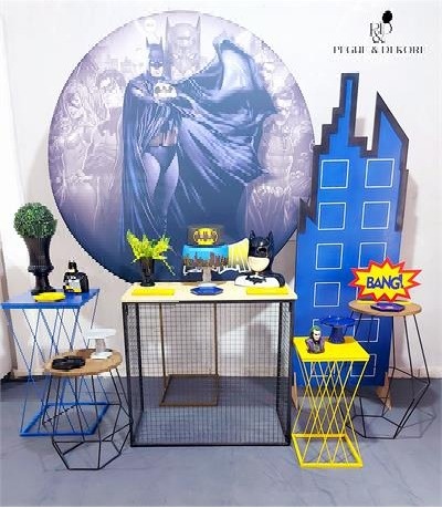 Batman(Mesa Telada/Mesa Trançada Colorida/Garden Preto/Prédio - Pegue e Dekore