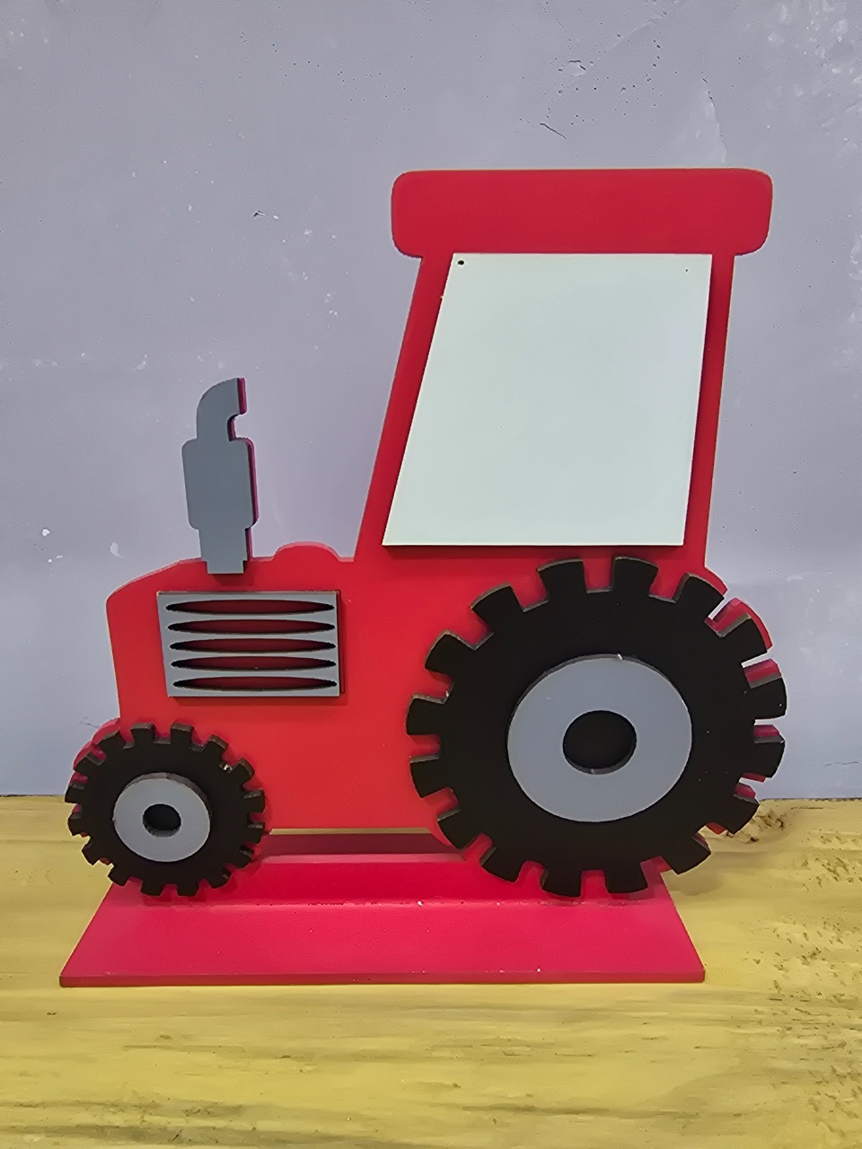 Display 3D Trator Vermelho P  - Pegue e Dekore