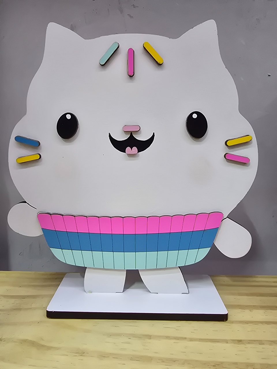 Display 3D Personagem Cakey/ Gabby  - Pegue e Dekore