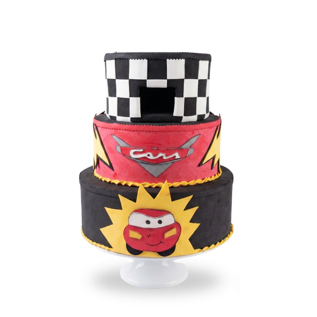 Bolo Falso - Carros Mcqueen - Cultivar Sonhos