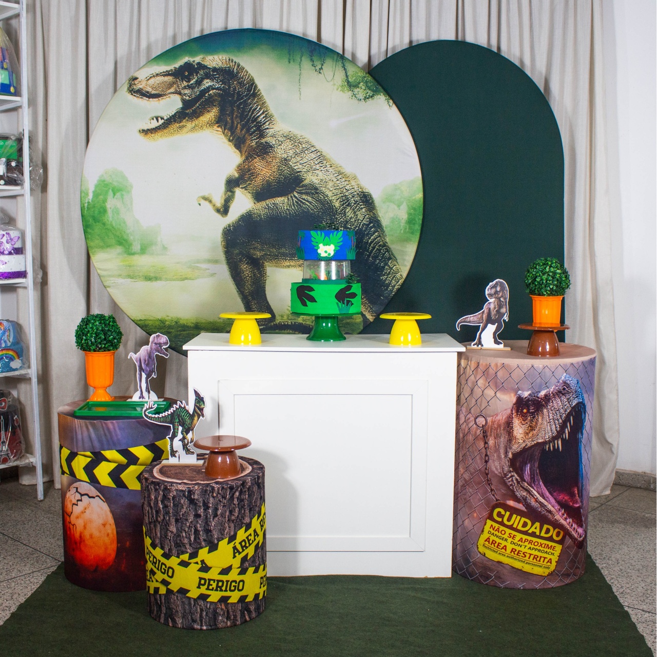 Decoração Dinossauro - Kit G. - Cultivar Sonhos
