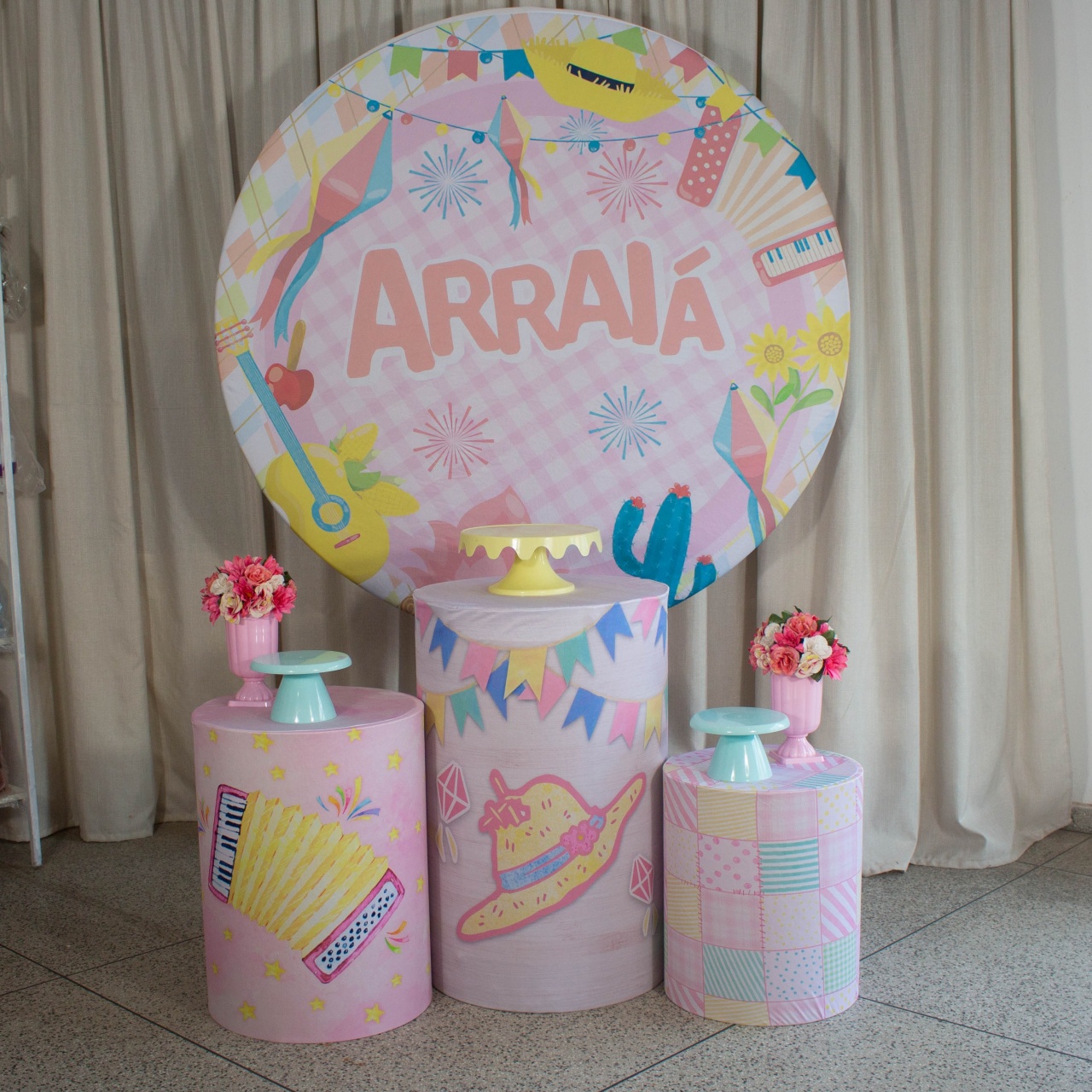 Decoração Festa Junina Arraia Rosa - Kit P. - Cultivar Sonhos