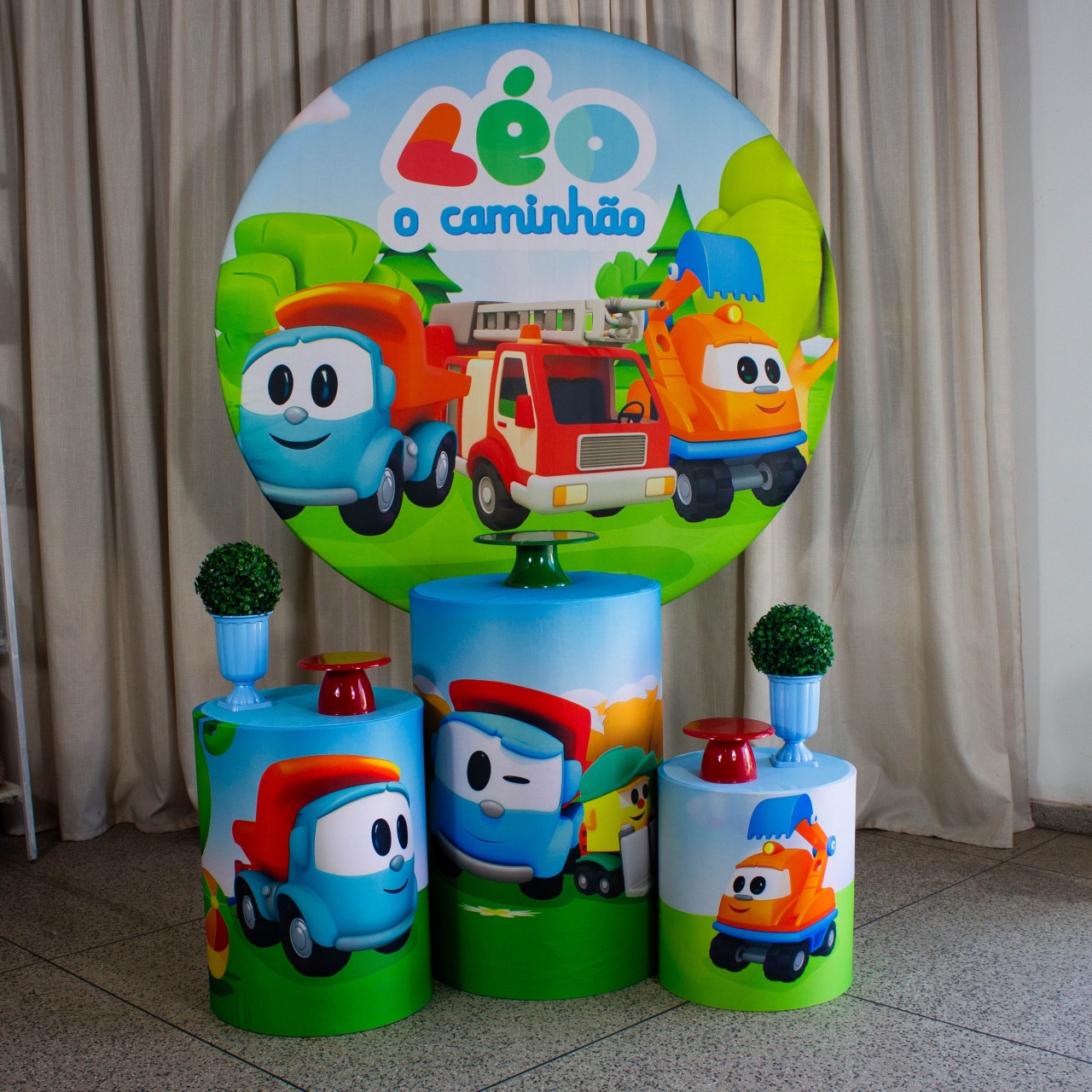 Decoração Leo Caminhão - Kit P. - Cultivar Sonhos