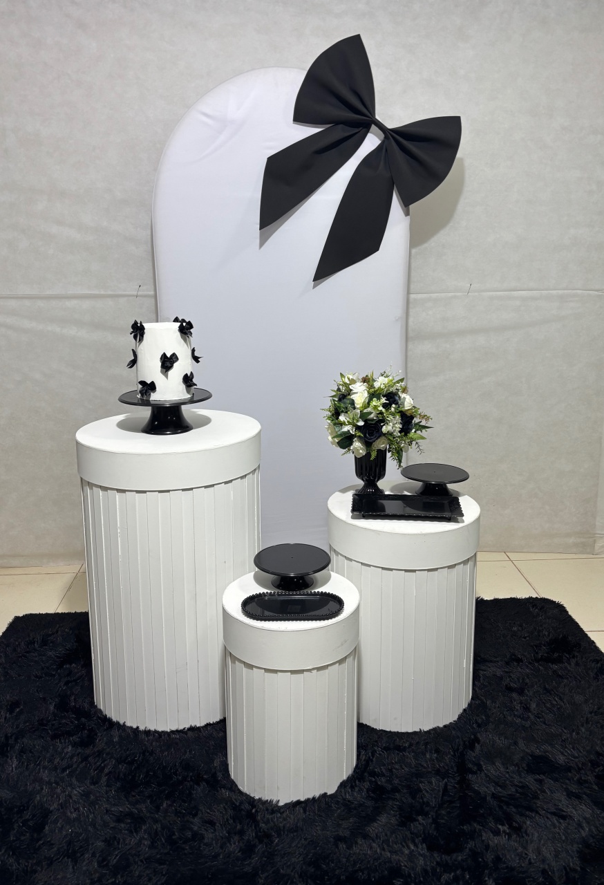 Branco E Preto - Dona Amora Decoração 