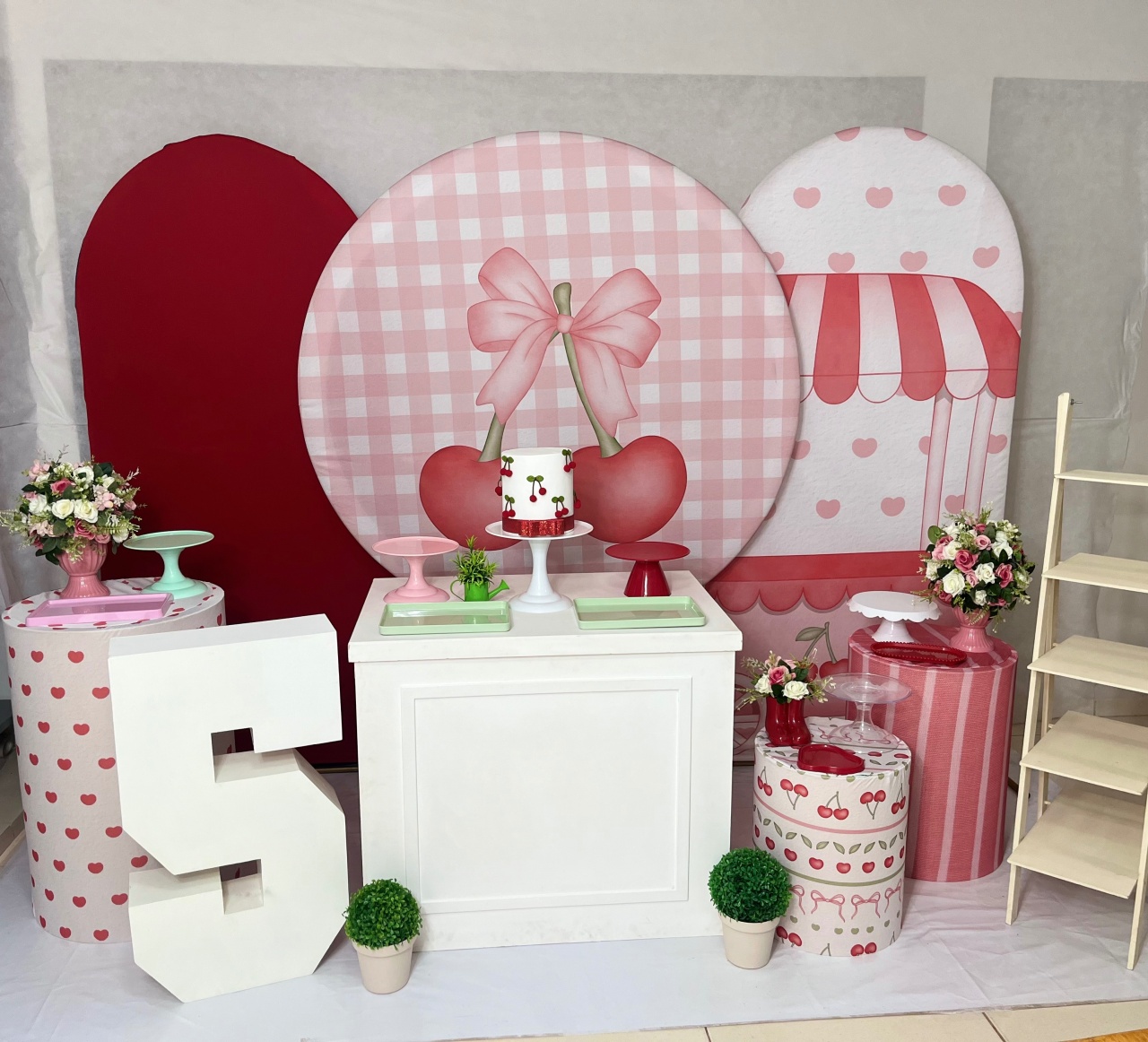 Cereja 5  - Dona Amora Decoração 