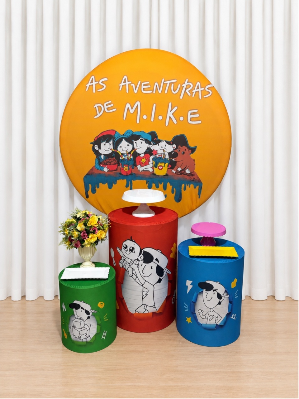 As Aventuras de Mike - Dona Amora Decoração 