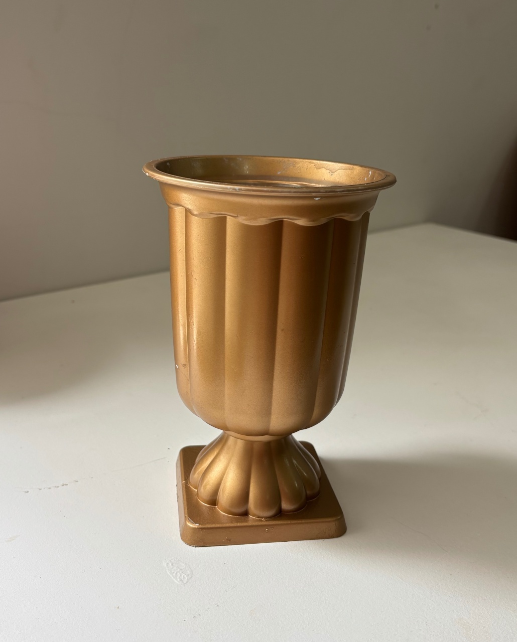 Vaso Dourado P  - Dona Amora Decoração 