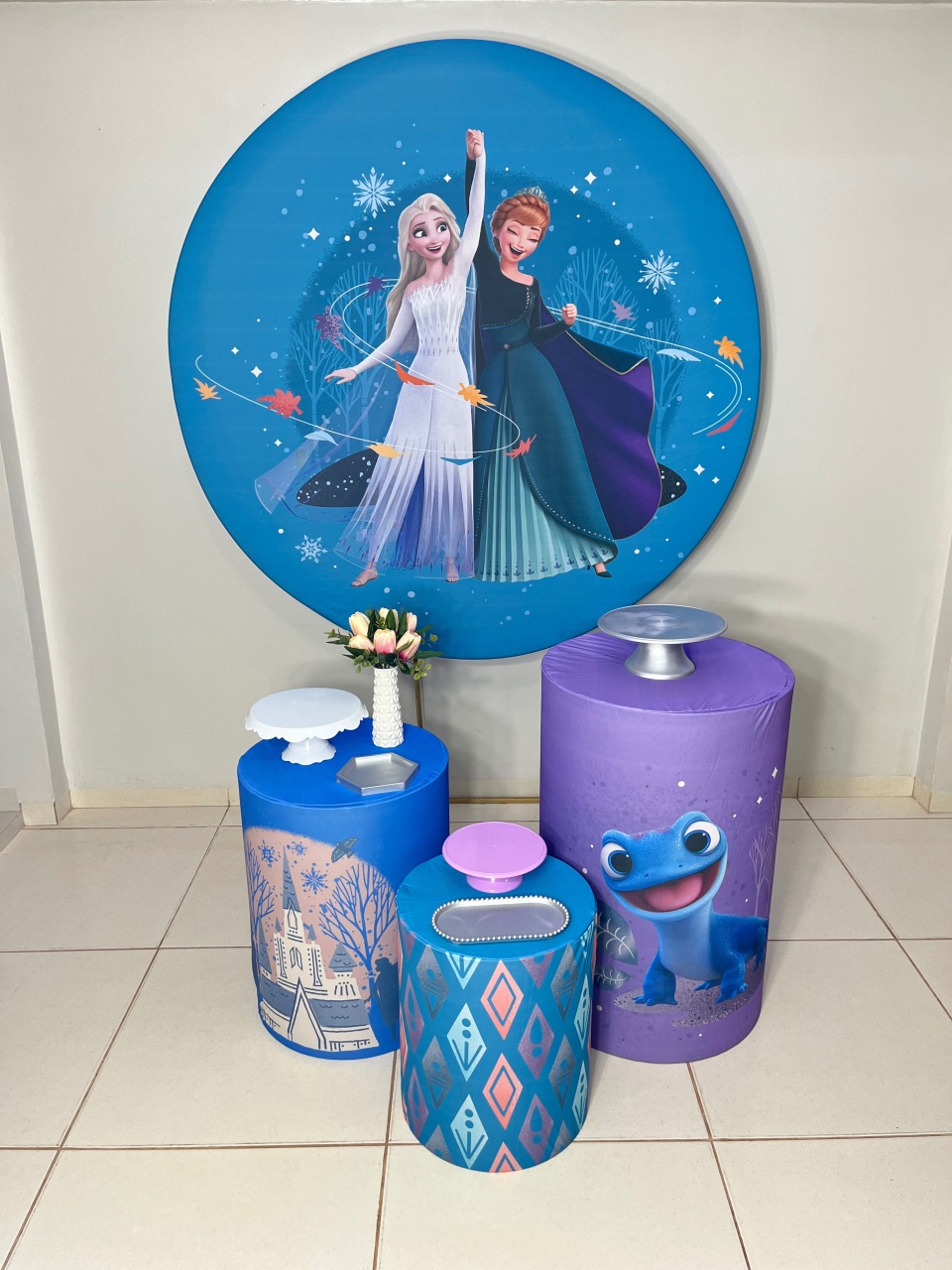 Frozen ❄️1 - Dona Amora Decoração 