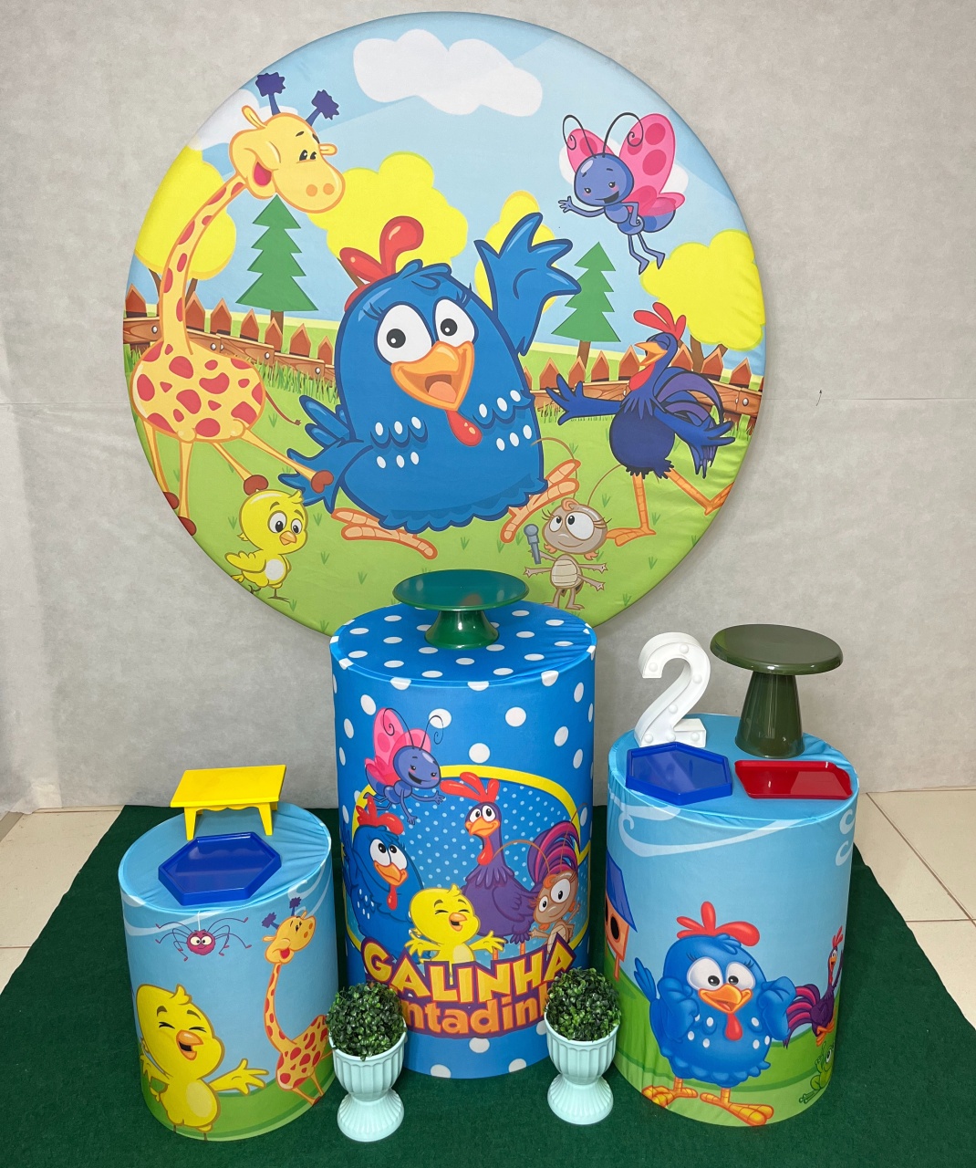 Tema Galinha Pintada  - Dona Amora Decoração 