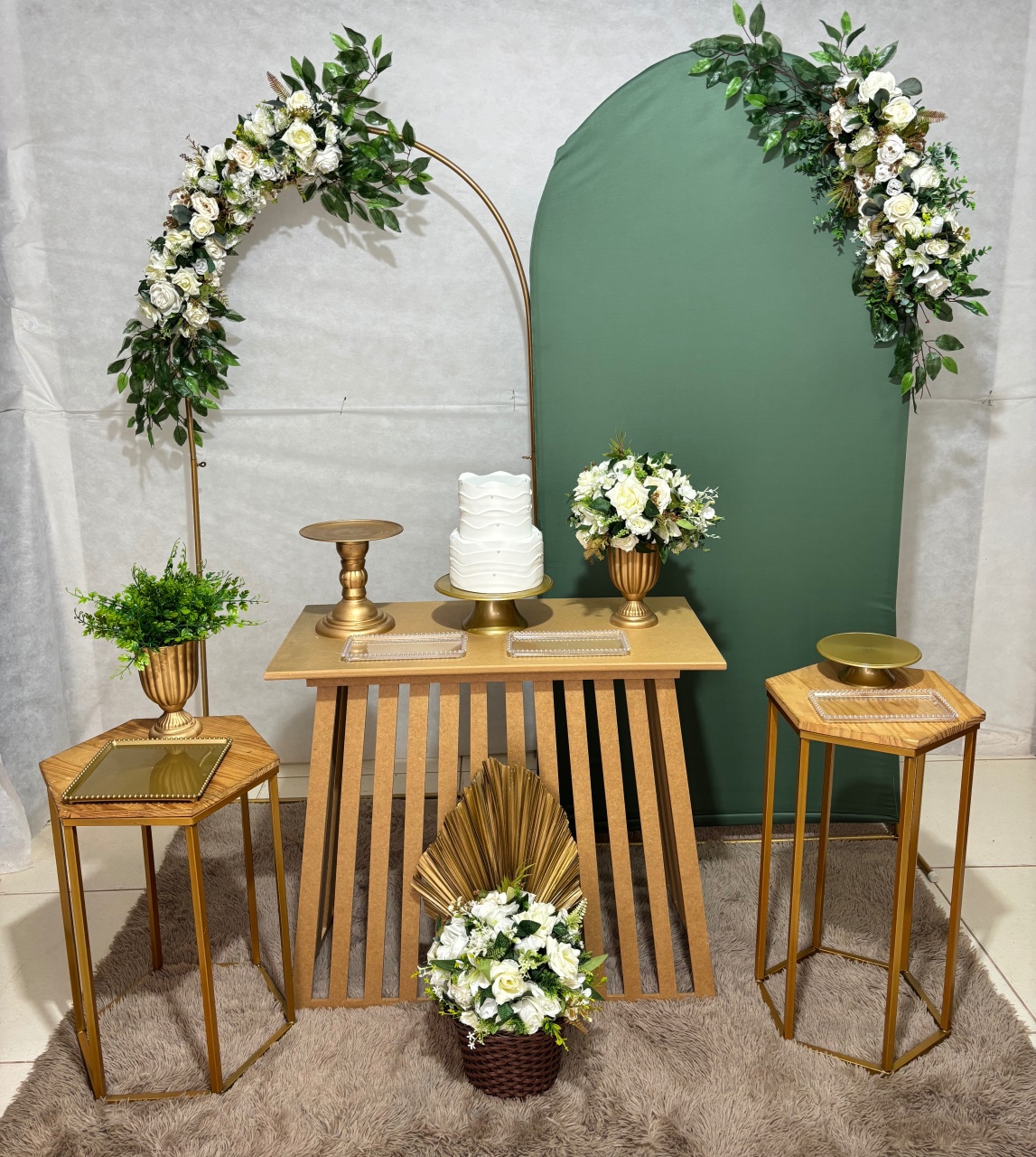 Casamento Verde E Dourado  - Dona Amora Decoração 