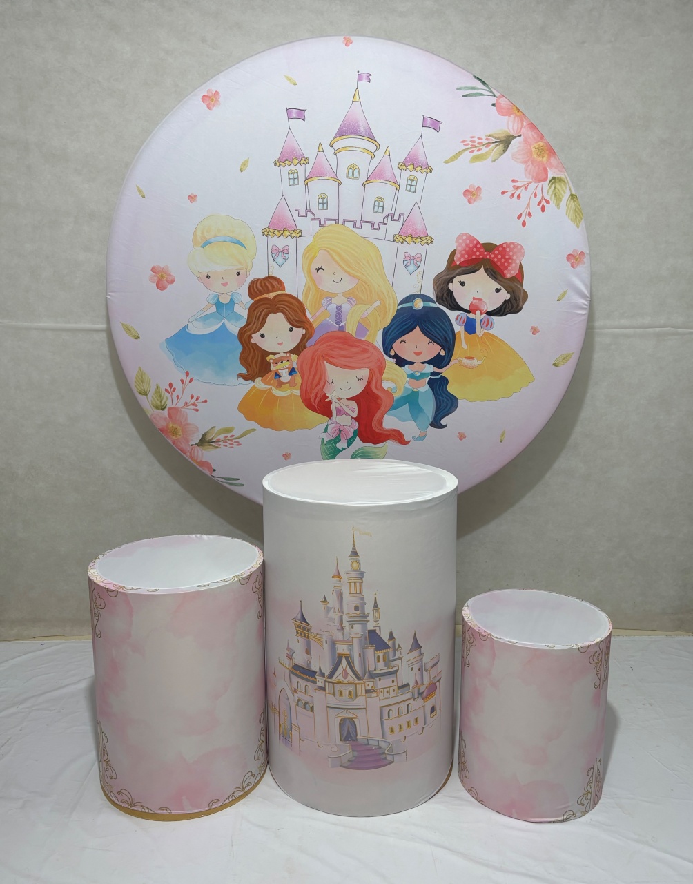 Kit Capas Princesas/ Castelo 1 - Dona Amora Decoração 