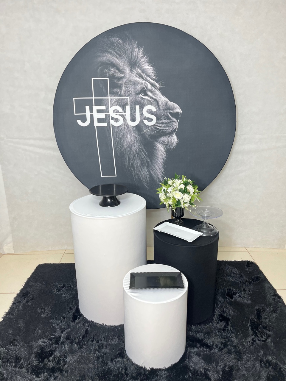 Tema Leão Jesus - Dona Amora Decoração 
