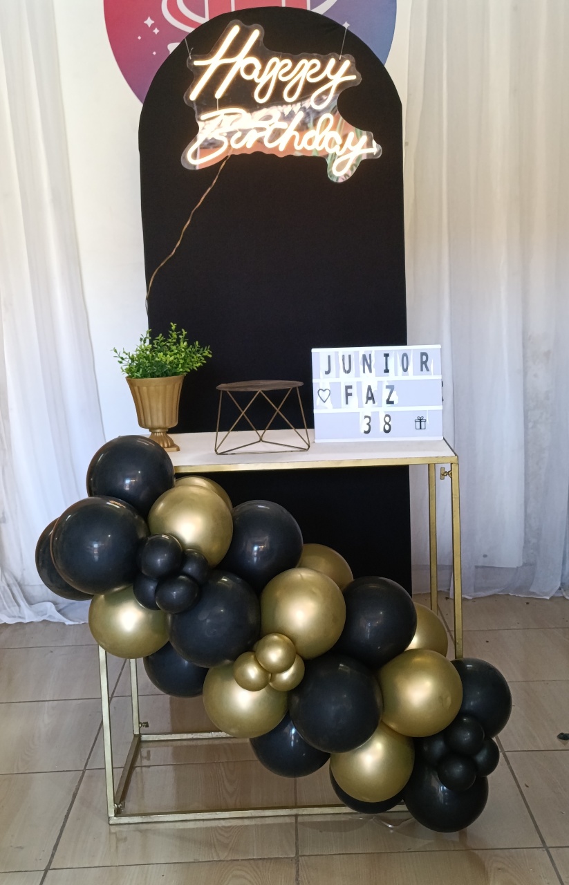 Kit Celebre Preto Com Dourado  - MILENAPEGUEMONTE