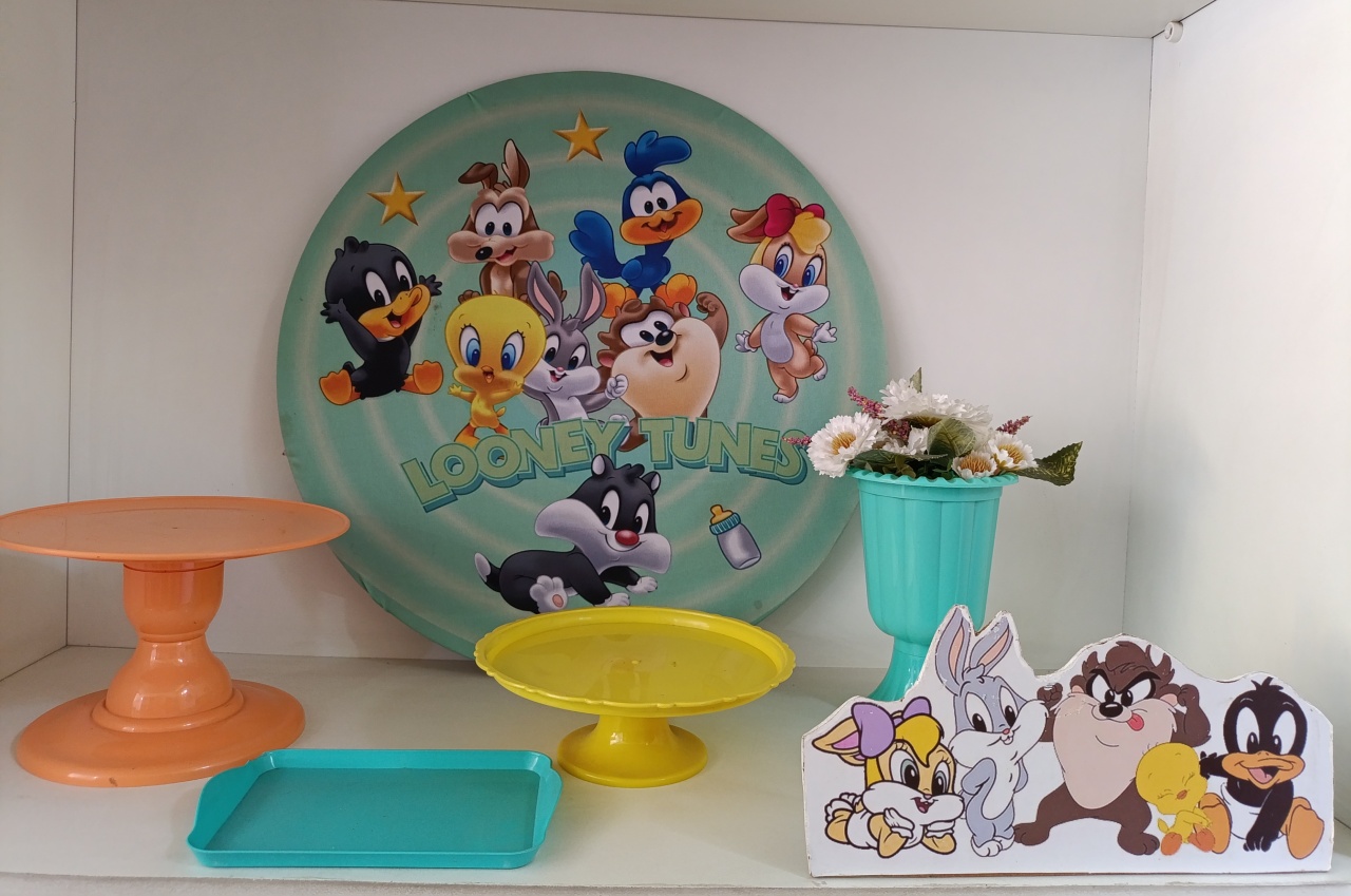 Festa Na Mesa Baby Looney Tunes - MILENAPEGUEMONTE