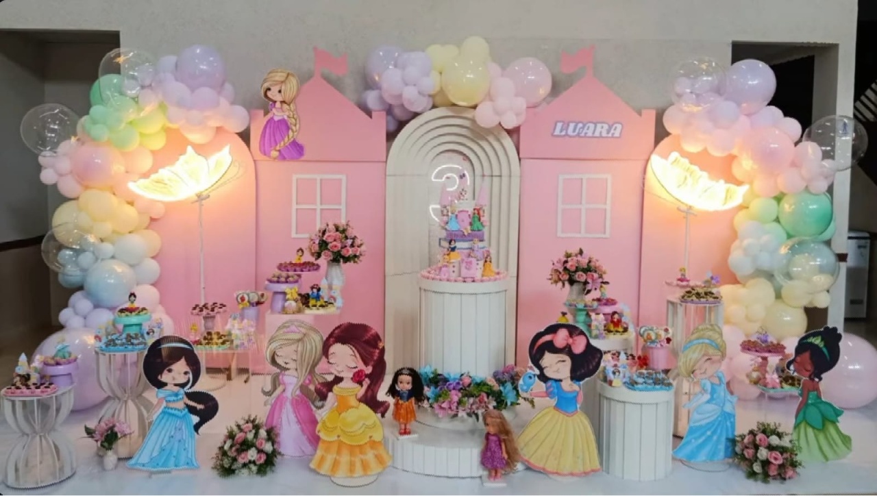 Princesas 3 Luxo  - PEQUENINO FESTAS