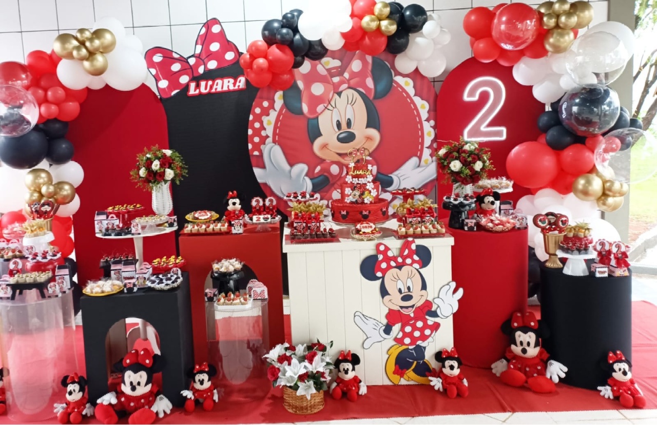 Mini Vermelha 5 Luxo - PEQUENINO FESTAS