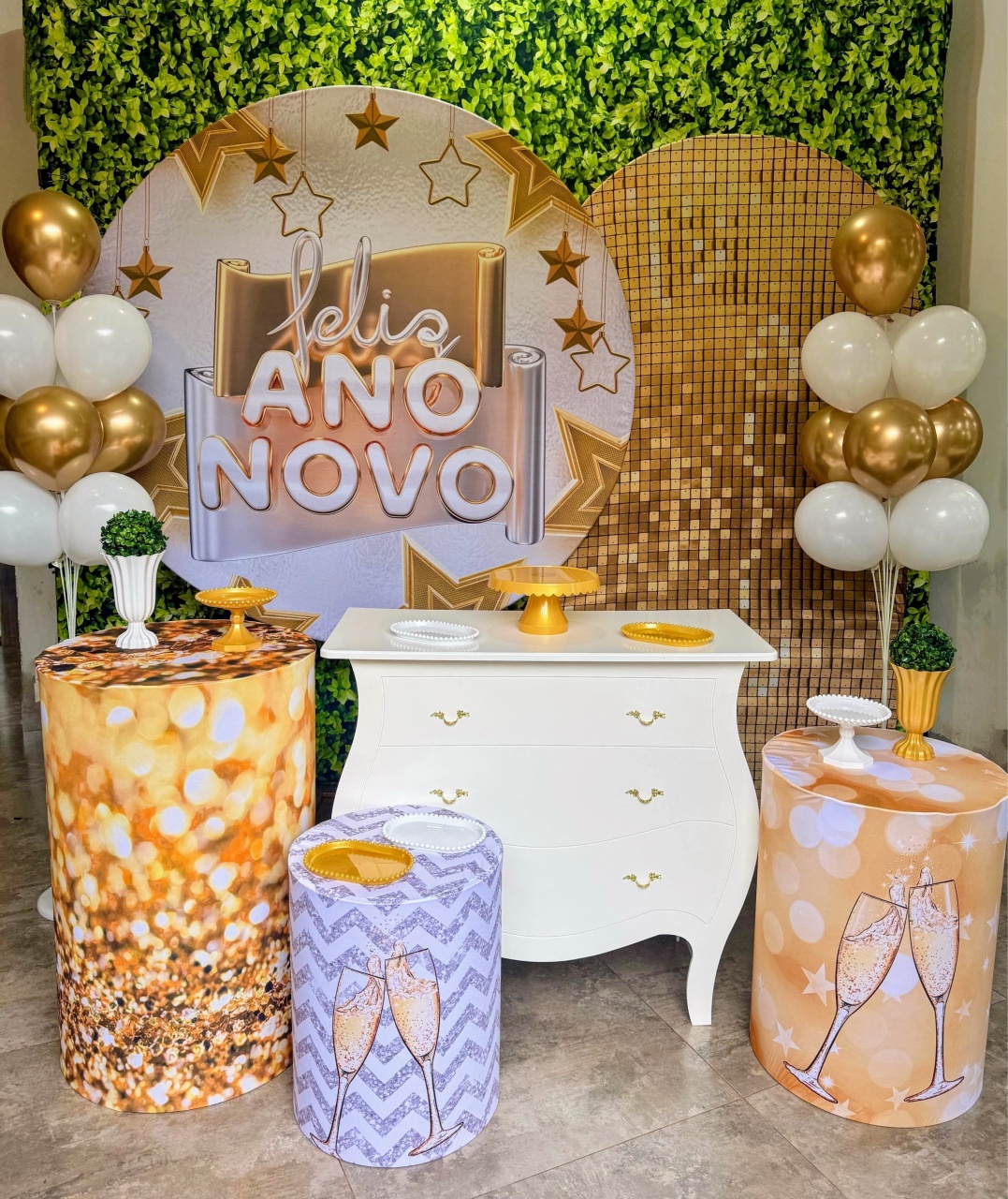 Ano Novo 01 - Kit Ouro  - Pegue e Brilha Decorações 